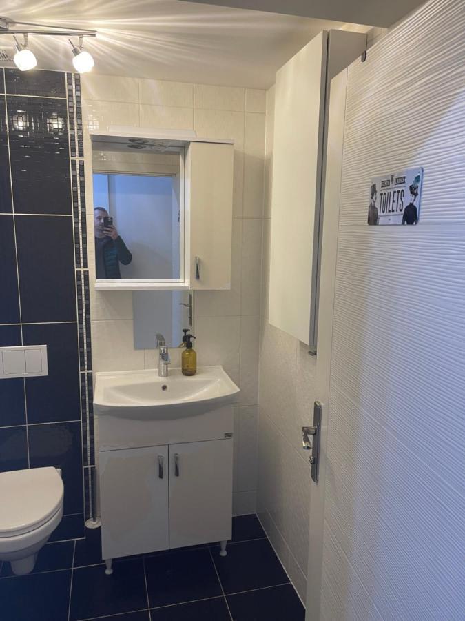 Tranzzit Airport Apartment II Otopeni Eksteriør bilde