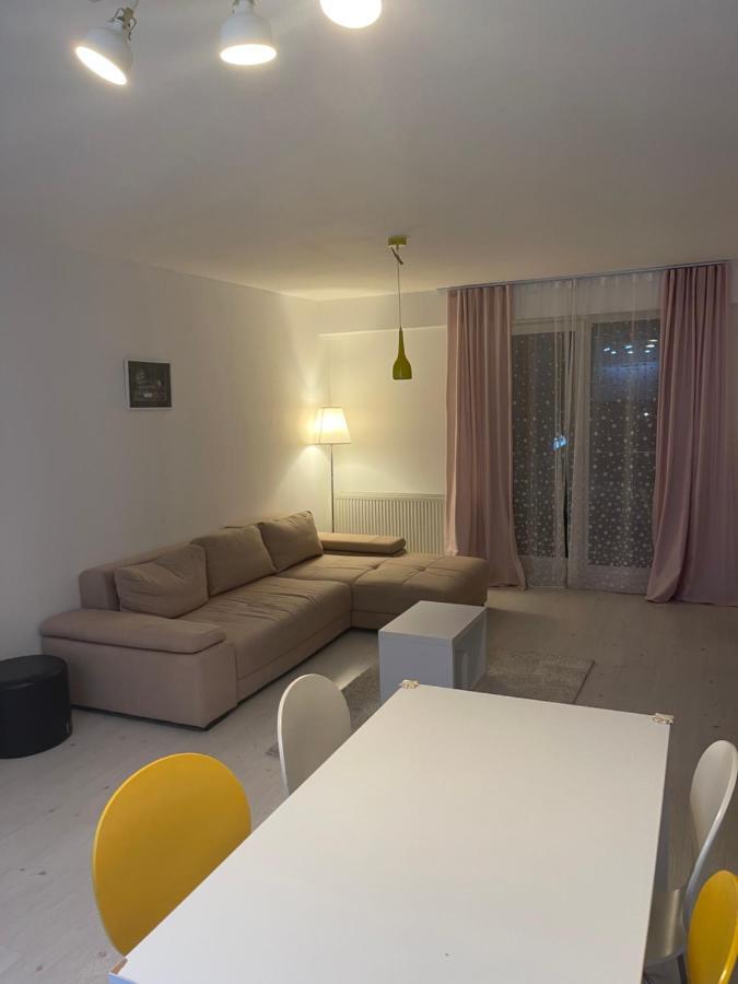 Tranzzit Airport Apartment II Otopeni Eksteriør bilde